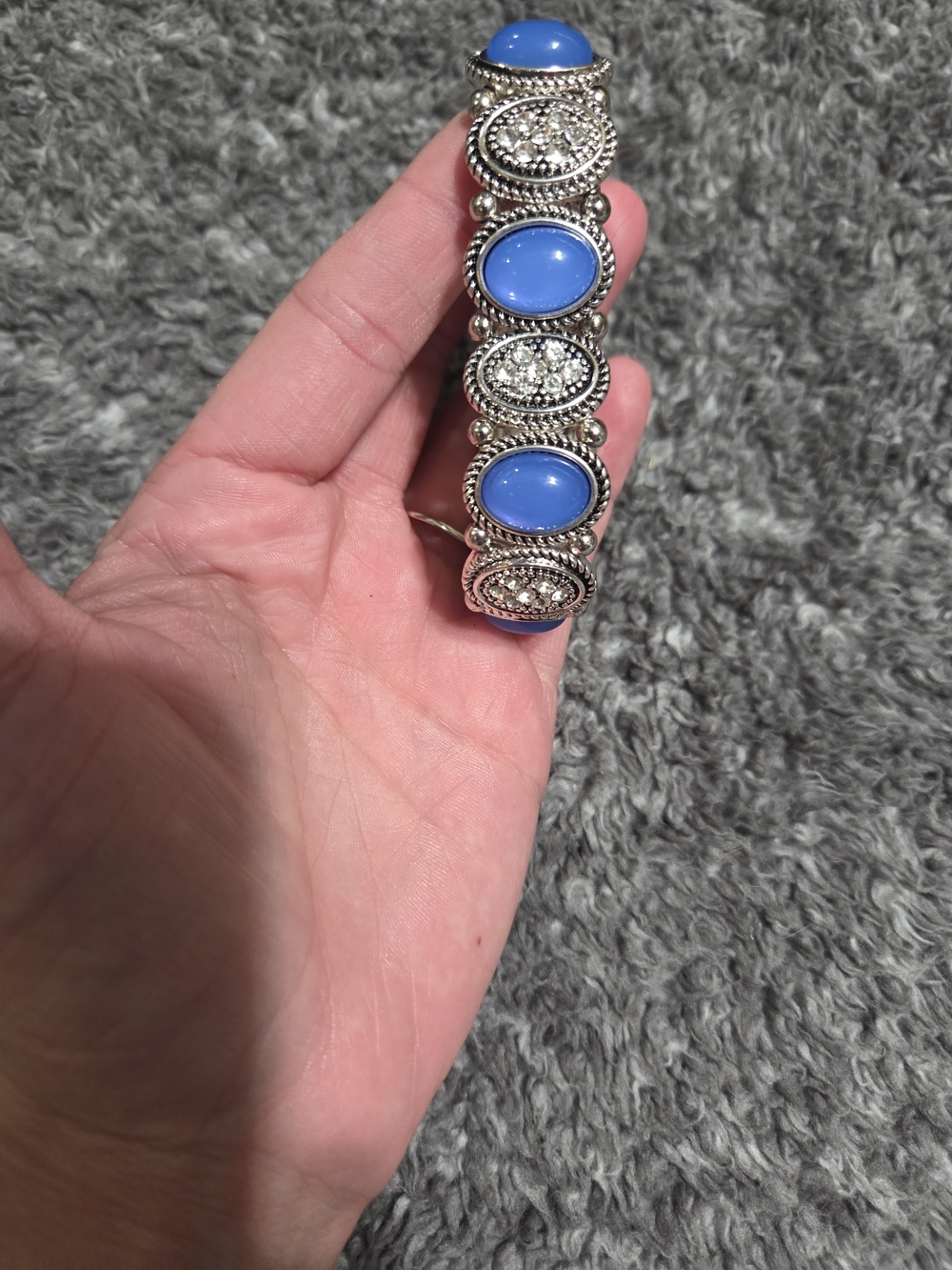 Silver-Tone Blue Stone and Crystal Stretch Bracelet Metal Charms